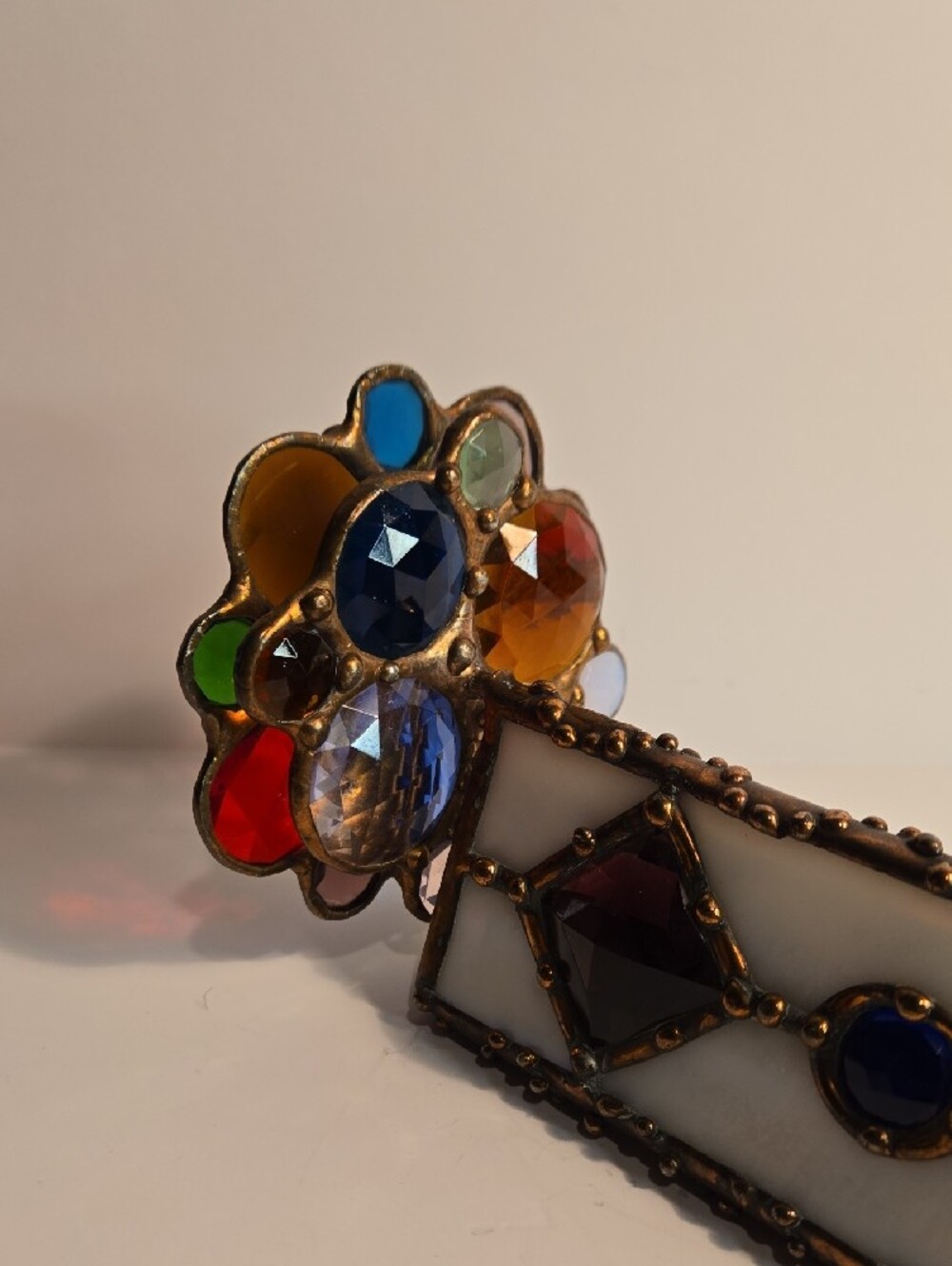 Elegant CALADASCOP Perfect Statement Piece - Picture 3 of 9